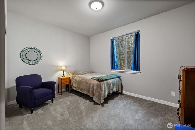 6935 Steamboat Island Road NW, Olympia, WA 98502