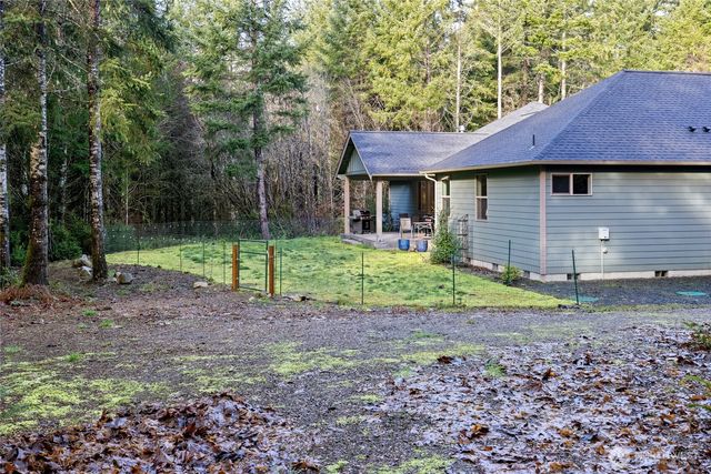 6935 Steamboat Island Road NW, Olympia, WA 98502