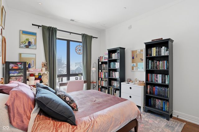 877 N East Street UNIT 203, Indianapolis, IN 46202