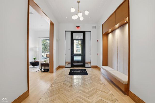 877 N East Street UNIT 203, Indianapolis, IN 46202