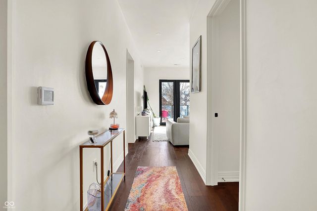 877 N East Street UNIT 203, Indianapolis, IN 46202