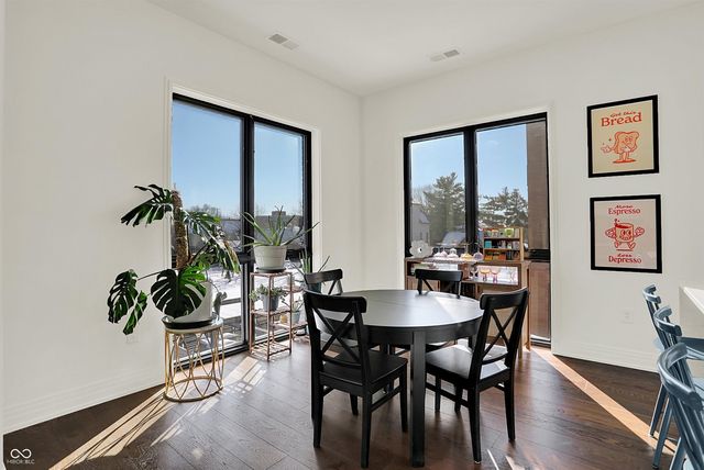 877 N East Street UNIT 203, Indianapolis, IN 46202