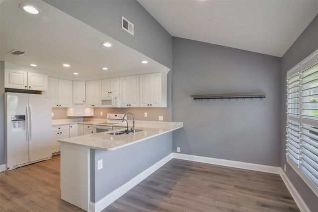 6036 TOPSAIL ROAD, Lady Lake, FL 32159