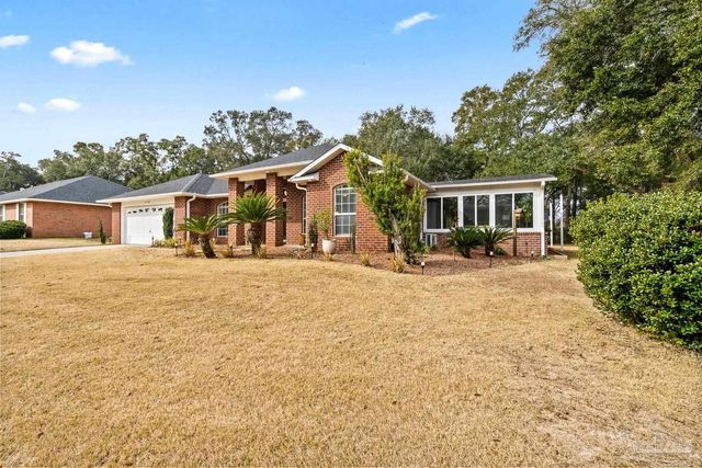 5785 Tiger Woods Dr, Milton, FL 32570