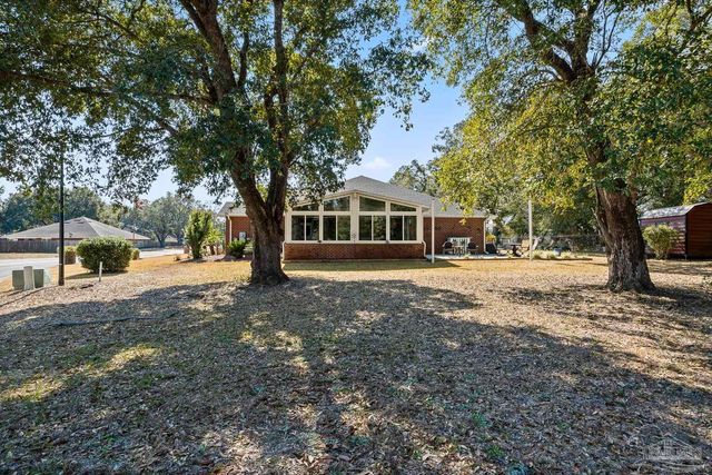 5785 Tiger Woods Dr, Milton, FL 32570