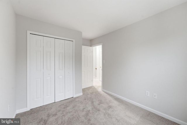 302 MOSEBY CT, Manassas Park, VA 20111