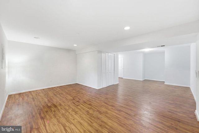 302 MOSEBY CT, Manassas Park, VA 20111