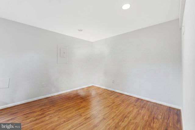302 MOSEBY CT, Manassas Park, VA 20111