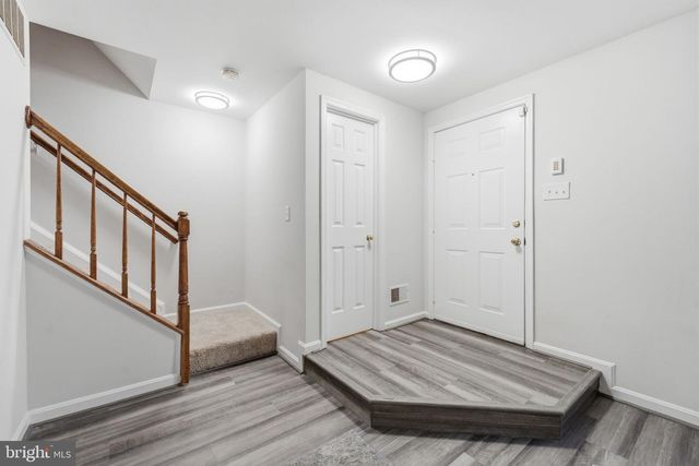 302 MOSEBY CT, Manassas Park, VA 20111