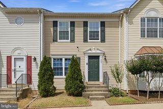 302 MOSEBY CT, Manassas Park, VA 20111