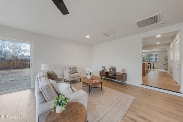 1312 Saratoga Lane, Minden, NV 89423