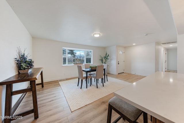 1312 Saratoga Lane, Minden, NV 89423