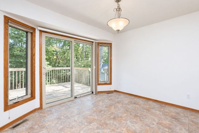 2971 Twana Drive, Des Moines, IA 50310
