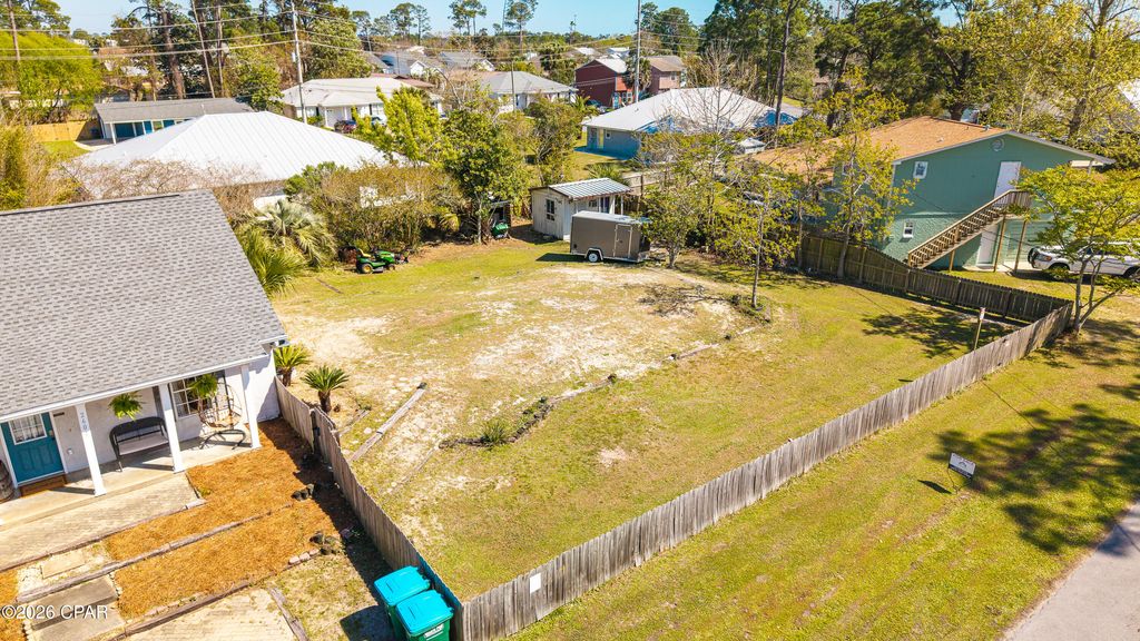 Image 4 of property listing at 2601 Oak Street, Panama City Beach, FL 32408