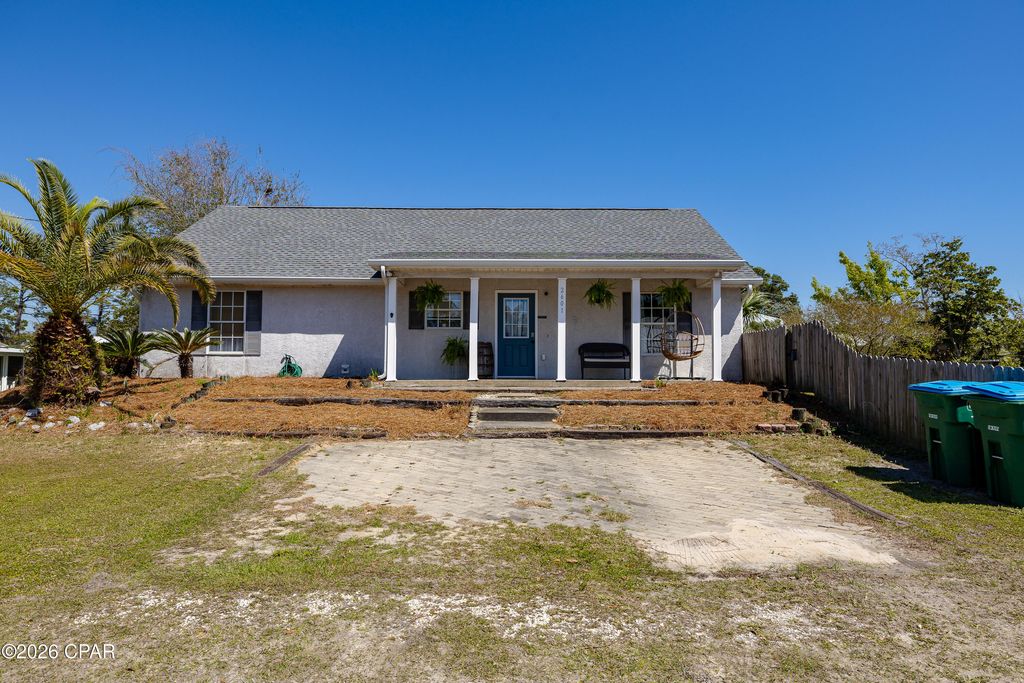 Image 6 of property listing at 2601 Oak Street, Panama City Beach, FL 32408