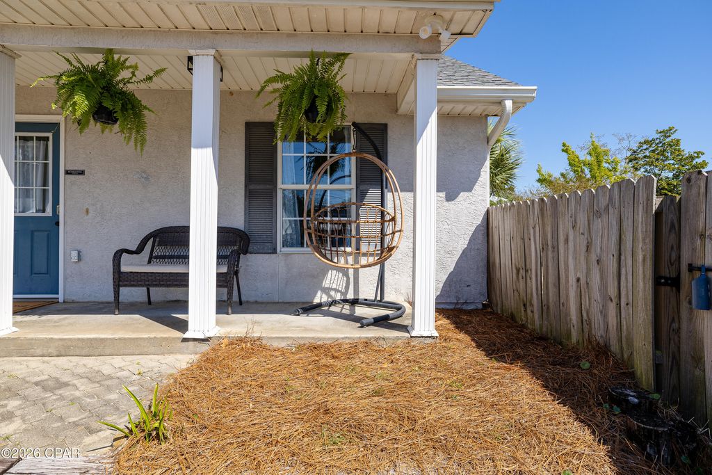 Image 7 of property listing at 2601 Oak Street, Panama City Beach, FL 32408
