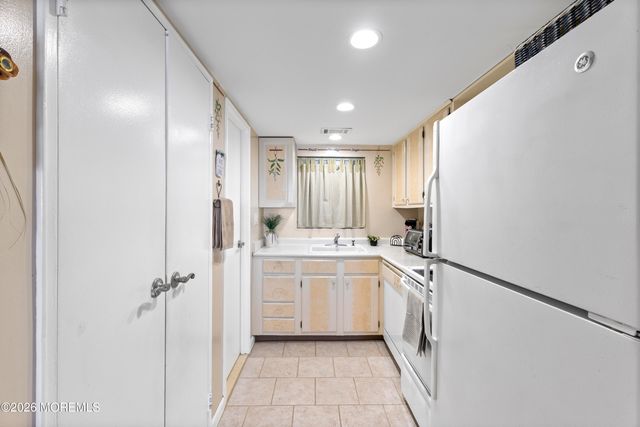 510 Ocean Avenue 25, Long Branch, NJ 07740