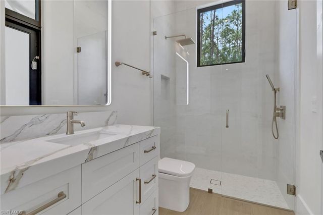 5174 Sycamore DR, Naples, FL 34119
