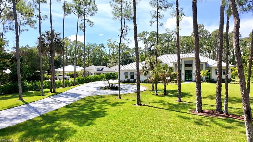 5174 Sycamore DR, NAPLES, FL 34119 — photo 2