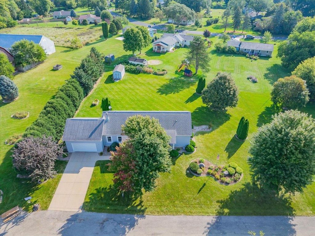 3784 Token Road, Deforest, WI 53532