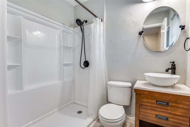 2804 Vassar Drive, Irving, TX 75062