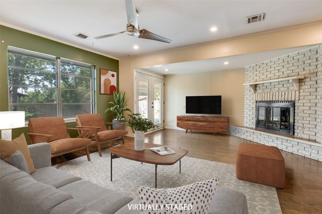 2804 Vassar Drive, Irving, TX 75062