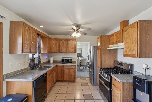 6260 Sunflower Drive, Matteson, IL 60443