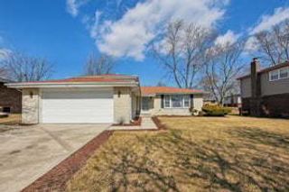 6260 Sunflower Drive, Matteson, IL 60443