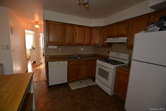 212-72 16 Avenue 2, Bayside, NY 11360