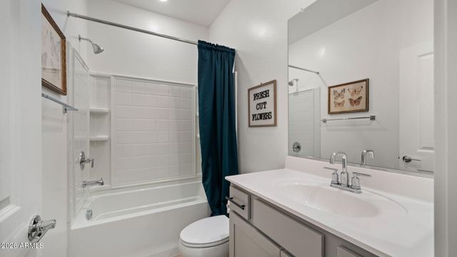 17768 W CASSIA Way, Goodyear, AZ 85338