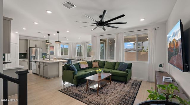 17768 W CASSIA Way, Goodyear, AZ 85338