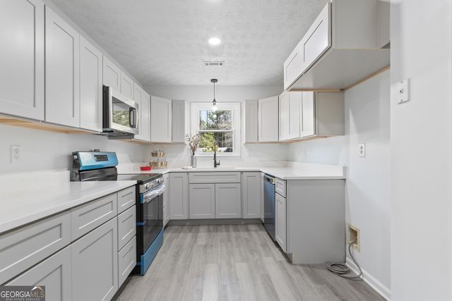 60 Wagon Wheel Trail, Senoia, GA 30276