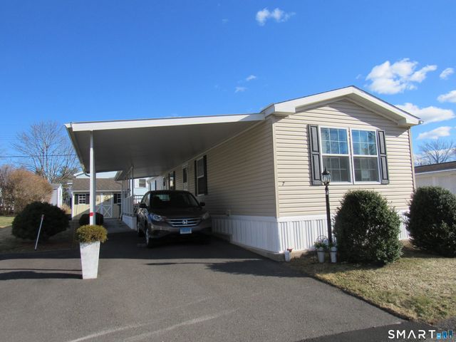 7 Blueberry Lane, Plymouth, CT 06786