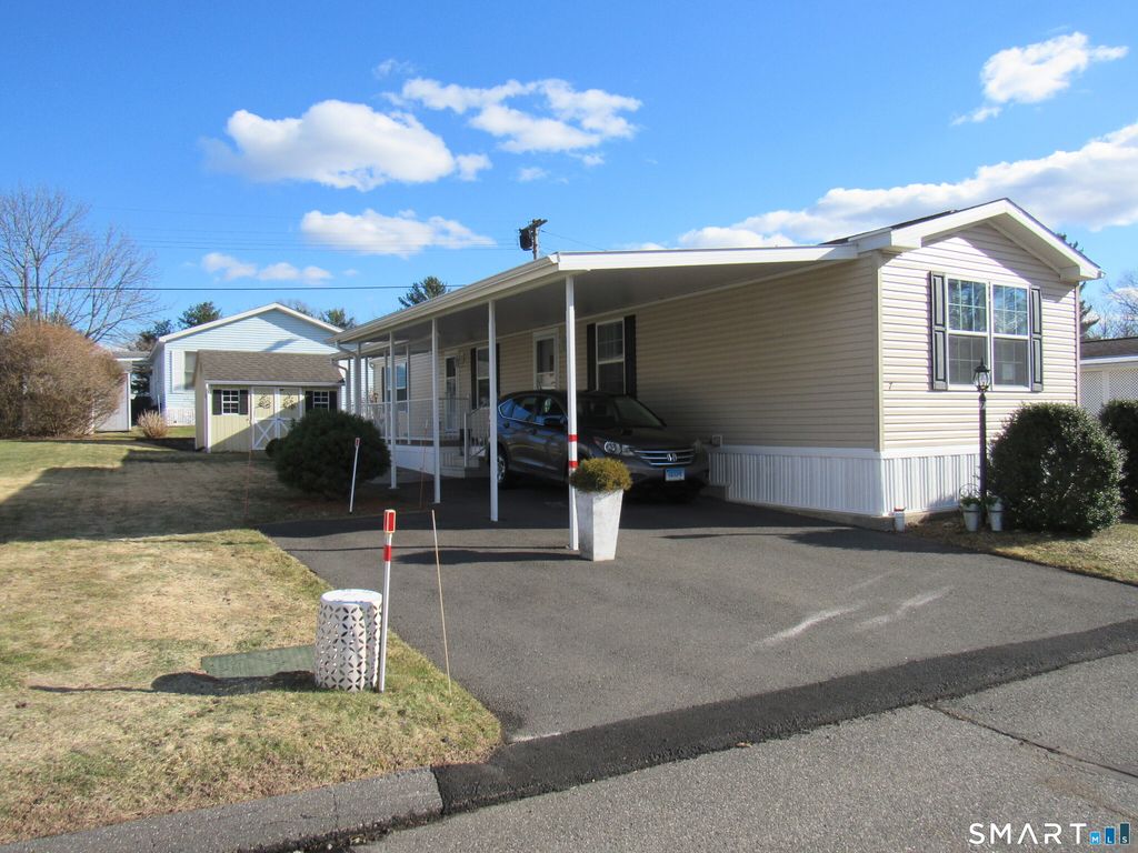 7 Blueberry Lane, Plymouth, CT 06786