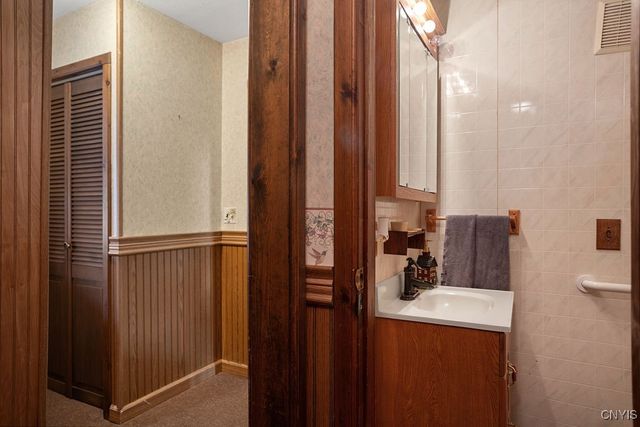 143 Toad Harbor Road, West Monroe, NY 13167