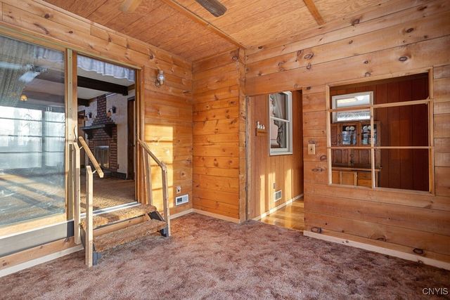 143 Toad Harbor Road, West Monroe, NY 13167