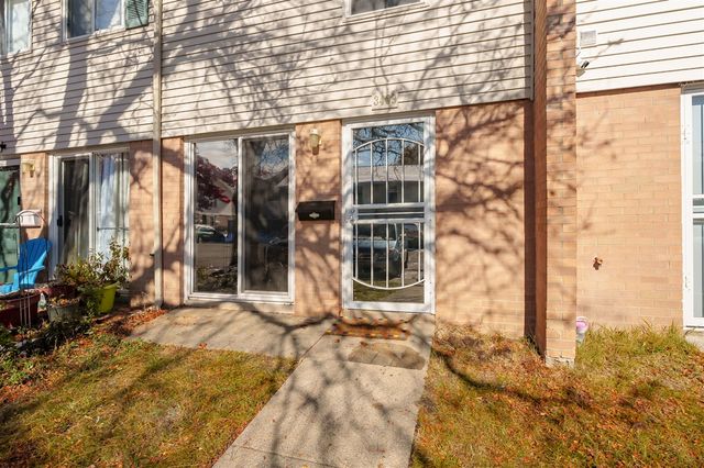 3409 Kenbrooke Court, Kalamazoo, MI 49006