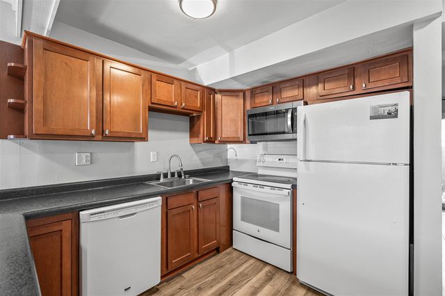 3409 Kenbrooke Court, Kalamazoo, MI 49006