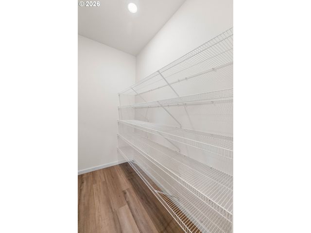 1724 W 12TH St, La Center, WA 98629