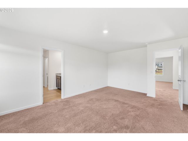1724 W 12TH St, La Center, WA 98629