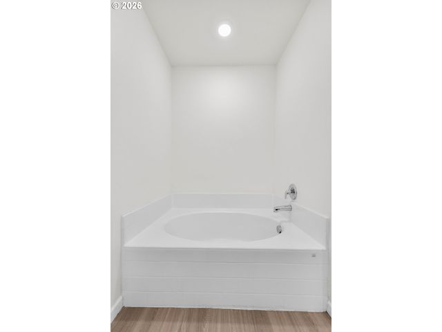 1724 W 12TH St, La Center, WA 98629