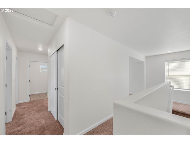 1724 W 12TH St, La Center, WA 98629