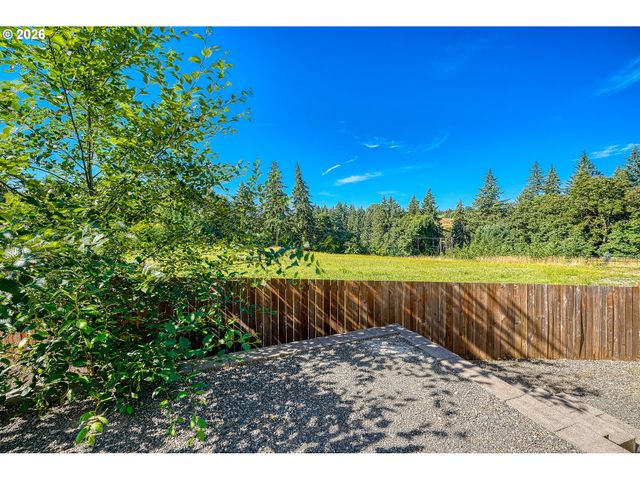 1724 W 12TH St, La Center, WA 98629