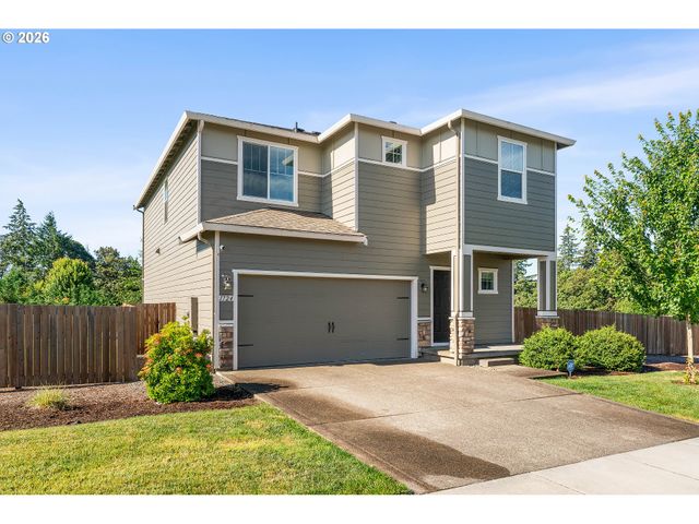 1724 W 12TH St, La Center, WA 98629