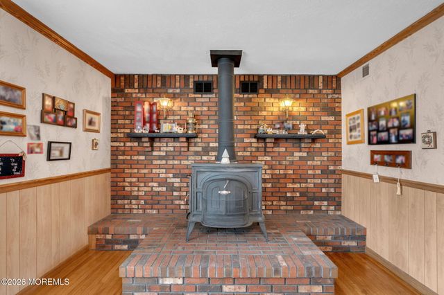 1036 Lakehurst Avenue, Jackson, NJ 08527