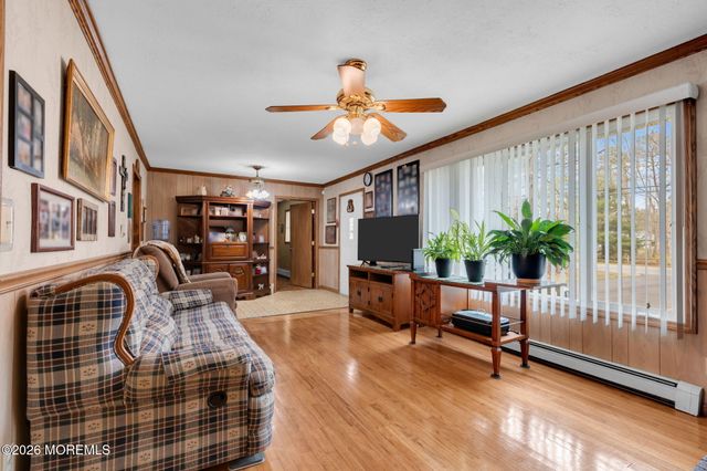1036 Lakehurst Avenue, Jackson, NJ 08527