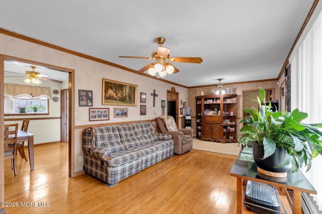1036 Lakehurst Avenue, Jackson, NJ 08527
