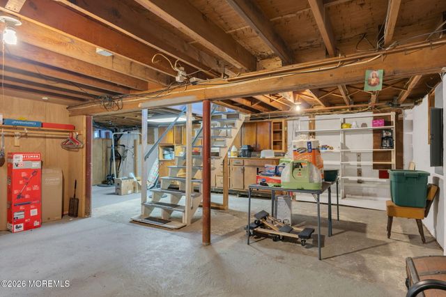 1036 Lakehurst Avenue, Jackson, NJ 08527