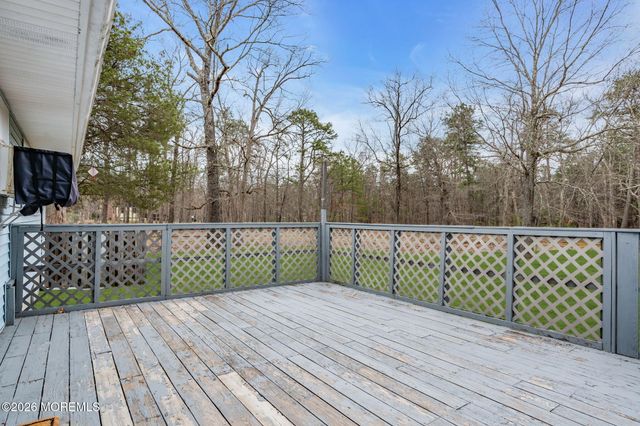 1036 Lakehurst Avenue, Jackson, NJ 08527