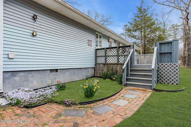 1036 Lakehurst Avenue, Jackson, NJ 08527